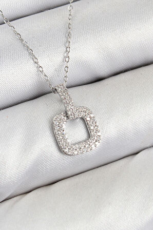 Pirinç Zirkon Taşlı Kare Model Gümüş Renk Kadın Kolye