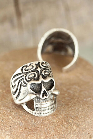 Eskitme Gümüş Renk Kuru Kafalı Erkek Ayarlamalı Yüzük