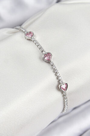 Pirinç Zirkon Taşlı Pembe Kalp Model Gümüş Renk Kadın Bileklik