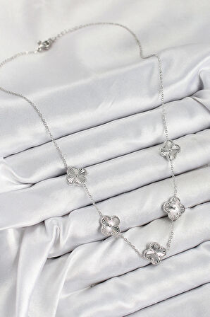 Pirinç VIP Yonca Model Gümüş Renk Kadın Kolye