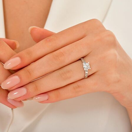 Altın Tektaş Yüzük