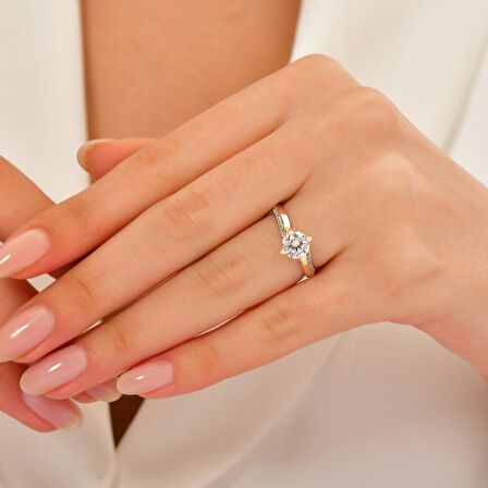 Altın Tektaş Yüzük