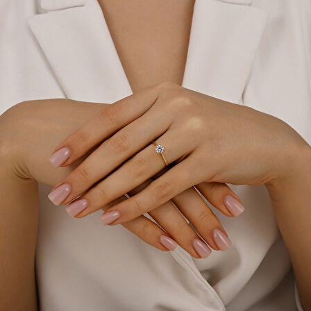 Altın Tektaş Yüzük - 14K - 1.42gr