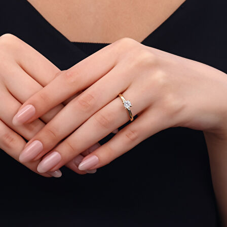 Altın Tektaş Yüzük