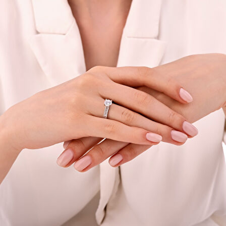 Altın Tektaş Yüzük - 14K - 2.15gr