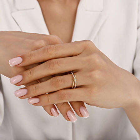 Taşlı Tasarım Altın Yüzük - 14K - 1.18gr