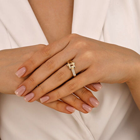 Taşlı Tasarım Altın Yüzük - 14K - 3.24gr