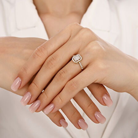 Altın Baget Taşlı Tasarım Yüzük - 14K