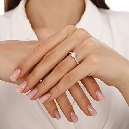 Altın Tektaş Yüzük - 14K - 1.98gr