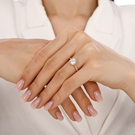 Altın Tektaş Yüzük - 14K - 2.31gr