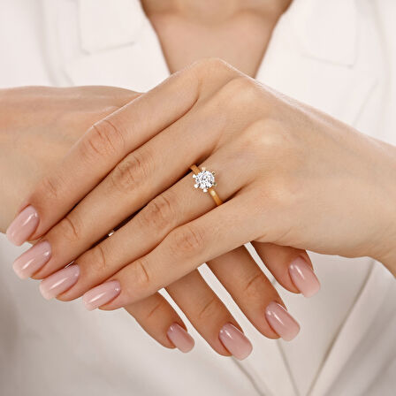 Altın Tektaş Yüzük - 14K - 2.19gr