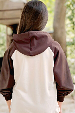 Yazı Desenli Kapşonlu Kahverengi Renk Kız Çocuk Takım