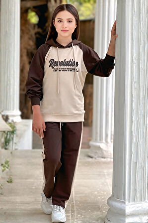 Yazı Desenli Kapşonlu Kahverengi Renk Kız Çocuk Takım