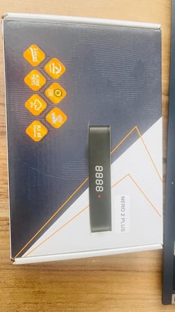 Botech BOTECH NERO 2+ PLUS LINUX TABANLI ETHERNET GİRİŞLİ IP TV UYDU ALICISI (YOUTUBE*WİFİ* DOLBY)
