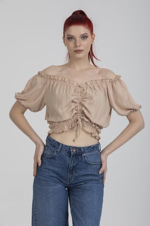 Bej Renk Önü Büzgülü Detaylı Balon Kol Crop Bluz - Bej