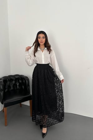 Siyah Dantelli Uzun Etek