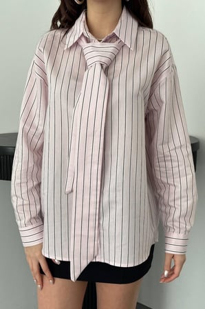 Pembe Boyundan Bağlamalı Çizgili Gömlek
