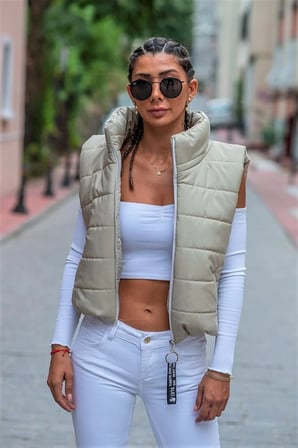 Bej Dik Yaka Beli Lastikli Cepli Kısa Şişme Yelek