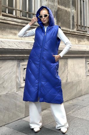 Saks Mavi Kapüşonlu Cepli Baklava Desen Uzun Şişme Yelek