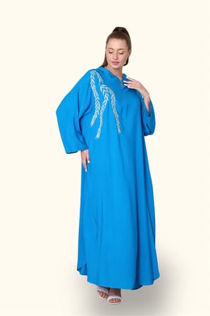 Mavi Kapüşonlu Nakışlı Cepli Oversize Uzun Elbise