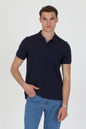 Polo Yaka Kısa Kol Tişört
