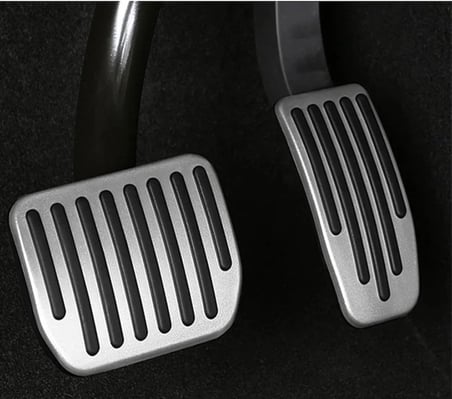 Tesla Model Y Juniper Performans Pedal Seti 2025+ Sonrası