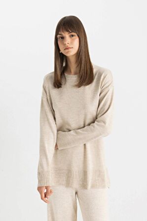 DeFacto Regular Fit Bisiklet Yaka Yırtmaçlı Basic Düz Triko Kazak Tunik C5165AX24AUBG646