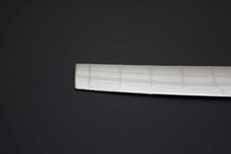 Audi Q2 Krom Bagaj İç Eşiği 2016 ve Sonrası