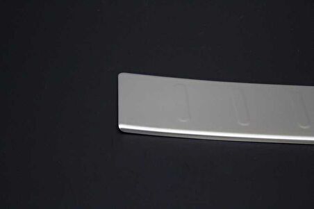 Fiat Egea SW Krom Taşlı Arka Tampon Eşiği 2016 ve Sonrası