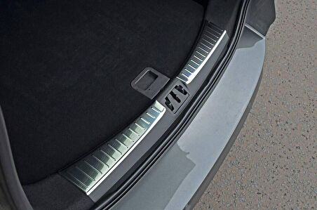 Ford Kuga 2 Krom Bagaj Eşiği 2 Parça 2016-2020 Arası