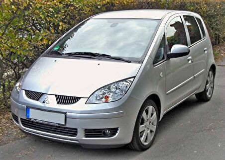 Mitsubishi Colt Krom Ön Panjur 24 Parça 2005-2008 Arası