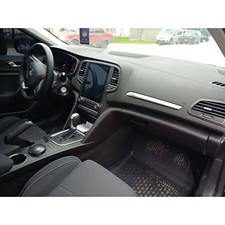 Renault Megane 4 HB Krom Ön Konsol Çıtası 2016 ve Sonrası