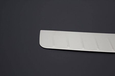 Skoda Rapid SpaceBack Krom Arka Tampon Eşiği Taşlı 2013 ve Sonrası