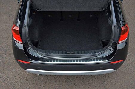 VW Golf 7 Krom Arka Tampon Eşiği (Taşlı) 2013 ve Sonrası