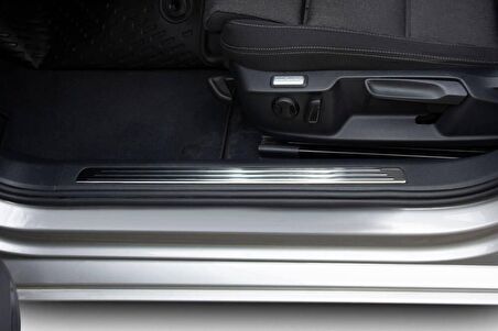 VW Passat B8 Krom İç Kapı Eşiği 4 Parça 2015 ve Sonrası