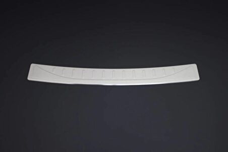 VW Passat B8 SW Krom Taşlı Arka Tampon Eşiği 2015 ve Sonrası