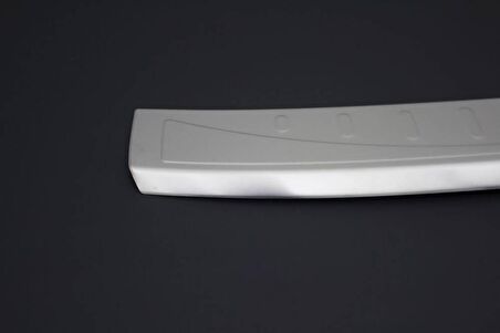 Volvo XC60 Krom Arka Tampon Eşiği Taşlı 2013-2017 Arası