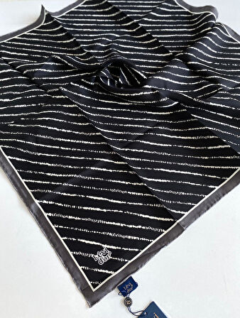 Levidor Tivil Saf İpek Eşarp 49684 Siyah Karışık Desen