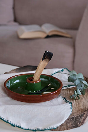 El Yapımı Seramik Yeşil-Kahverengi Palo Santo Tutucu