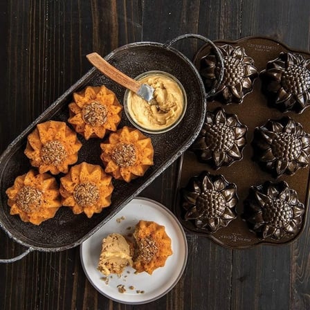 Nordicware 56448 6 Lı Mini Ayçiçek Kek Kalıbı