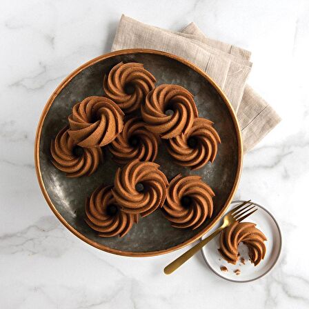 Nordic Ware Heritage Bundtlette Pan 6'lı Kek Kalıbı