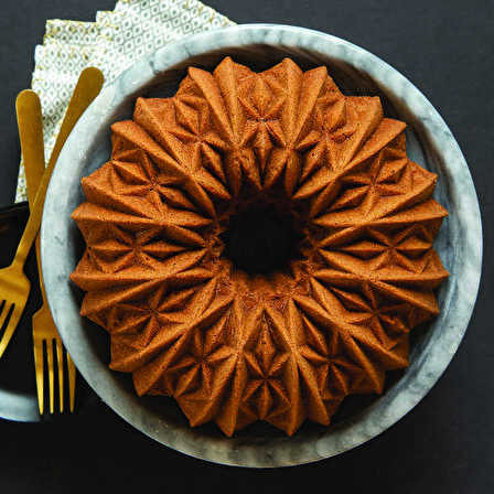 Nordic Ware Cut Crystal Bundt Pan Kek Kalıbı