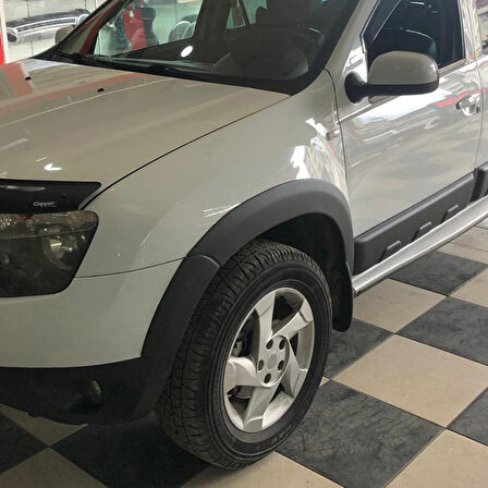 Dacia Duster Çamurluk Dodik 2010-2013 Yılı Arası 8 Parça