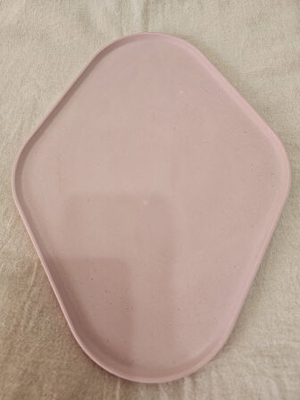 Taş Tozu El Yapımı Nişanlık Sunumluk ve Mumluk Oval Dörtgen Tepsi – Şık Dekoratif Tasarım (30x23 cm)