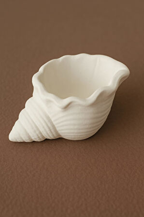 Salyangoz Dekorlu El Yapımı Dekoratif Saksı – Şık Tasarım (13 x 8 cm)