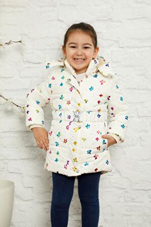 Kapşonlu İçi Polar Renkli Yonca Baskılı Şişme Mont