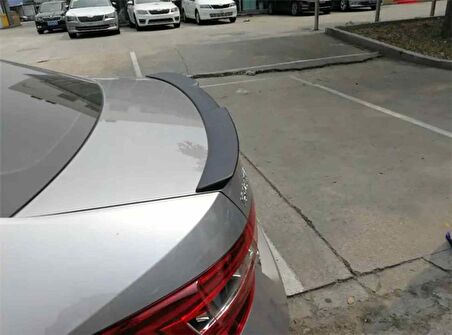 Skoda Superb Rs boyalı spoiler (Pianoblack) 2015-2019 arası