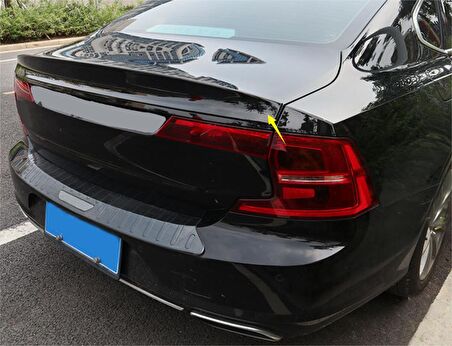 Volvo S90 spoiler (Pianoblack) 2016-2020 arası