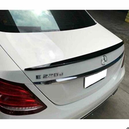 Mercedes w213 boyalı (Pianoblack) spoiler 2016 sonrası