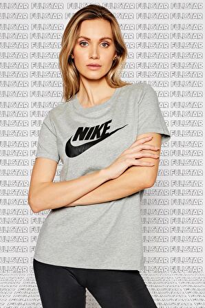 Nike Sportswear Tee Essential icon Futura Gray Baskılı Kadın Tişört Gri